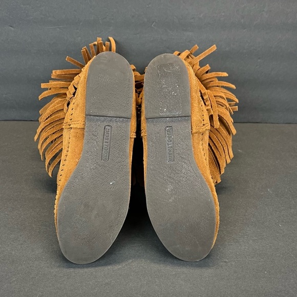 Minnetonka Boots Womans Size 8 Layer Fringe Brown Suede Boots Moccasins - Picture 4 of 9